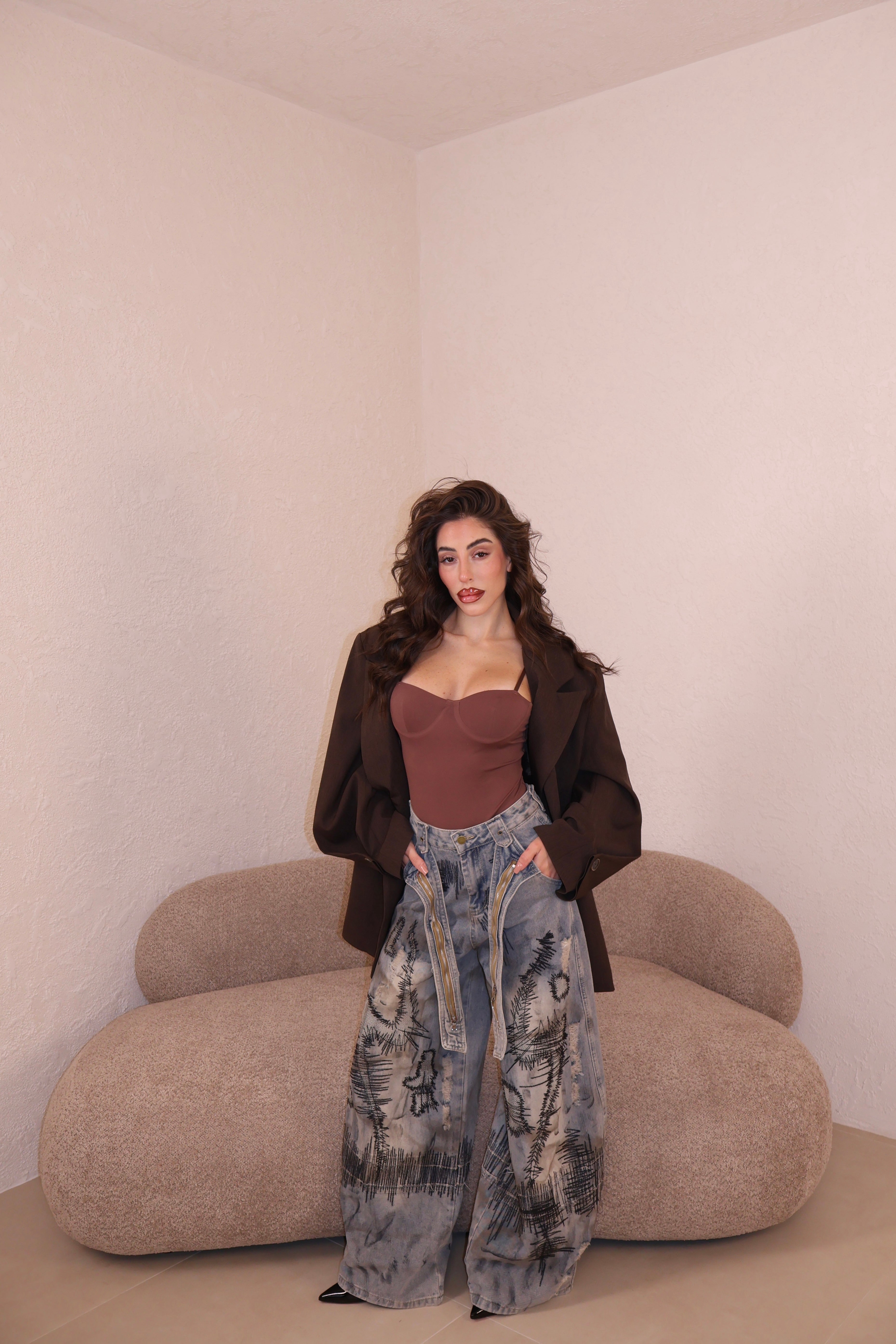 PANTALONI JEANS E GONNE