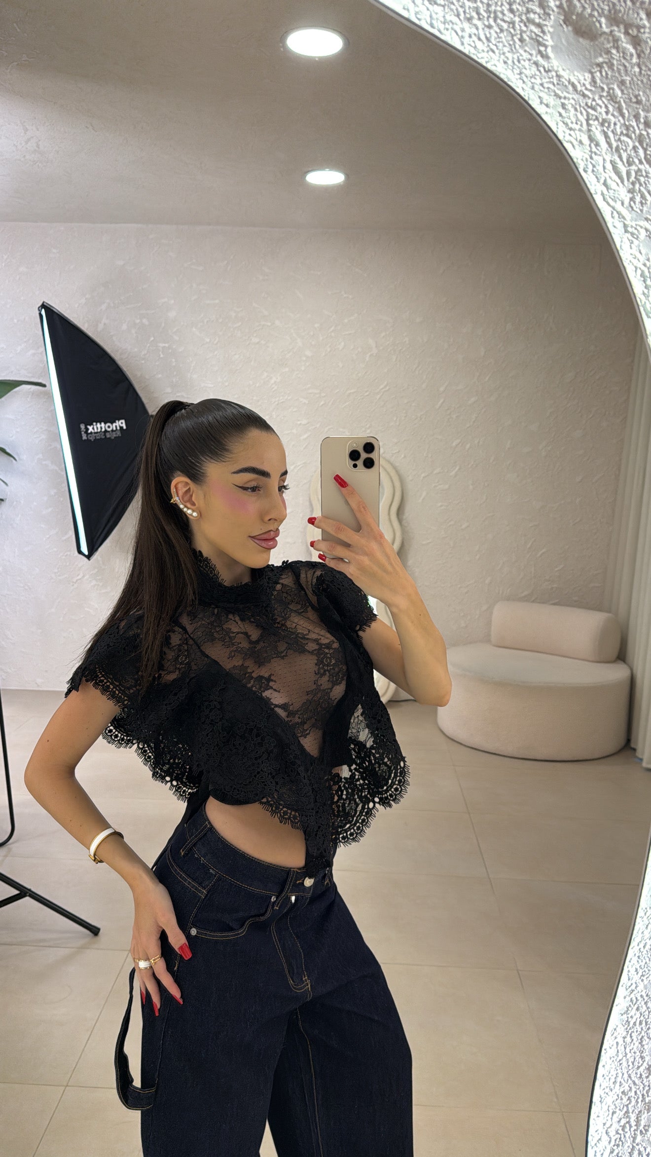 Top In Pizzo Effetto Mantella black