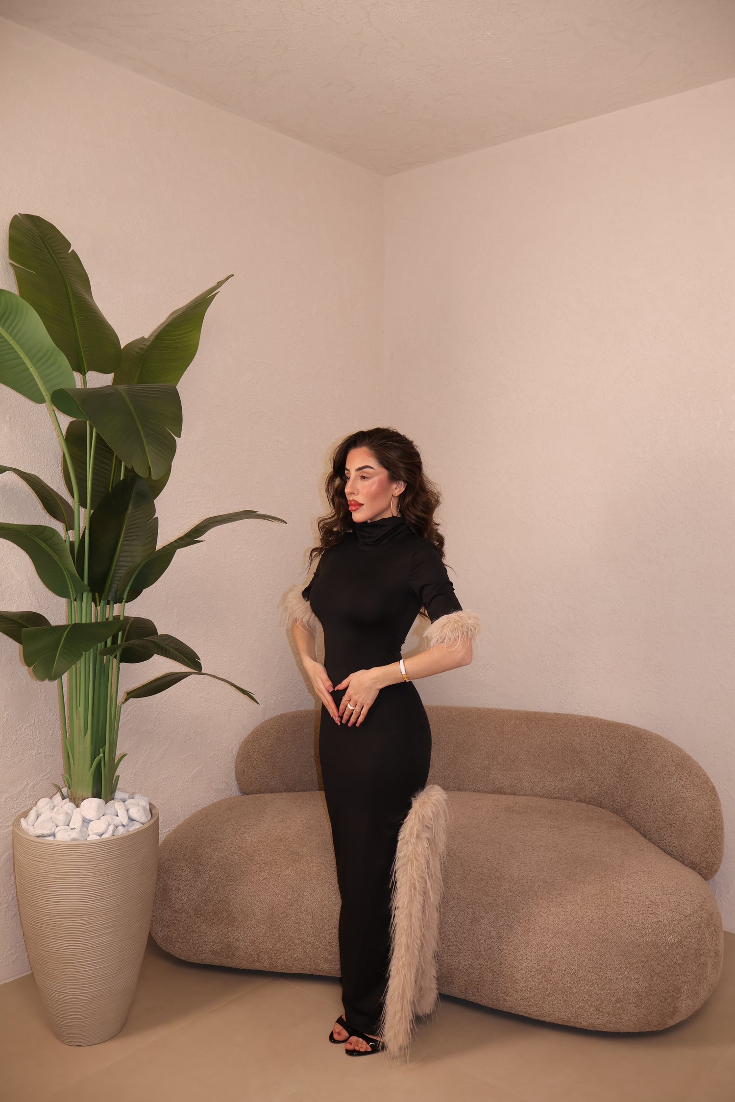 PRE-ORDER Abito Piume black